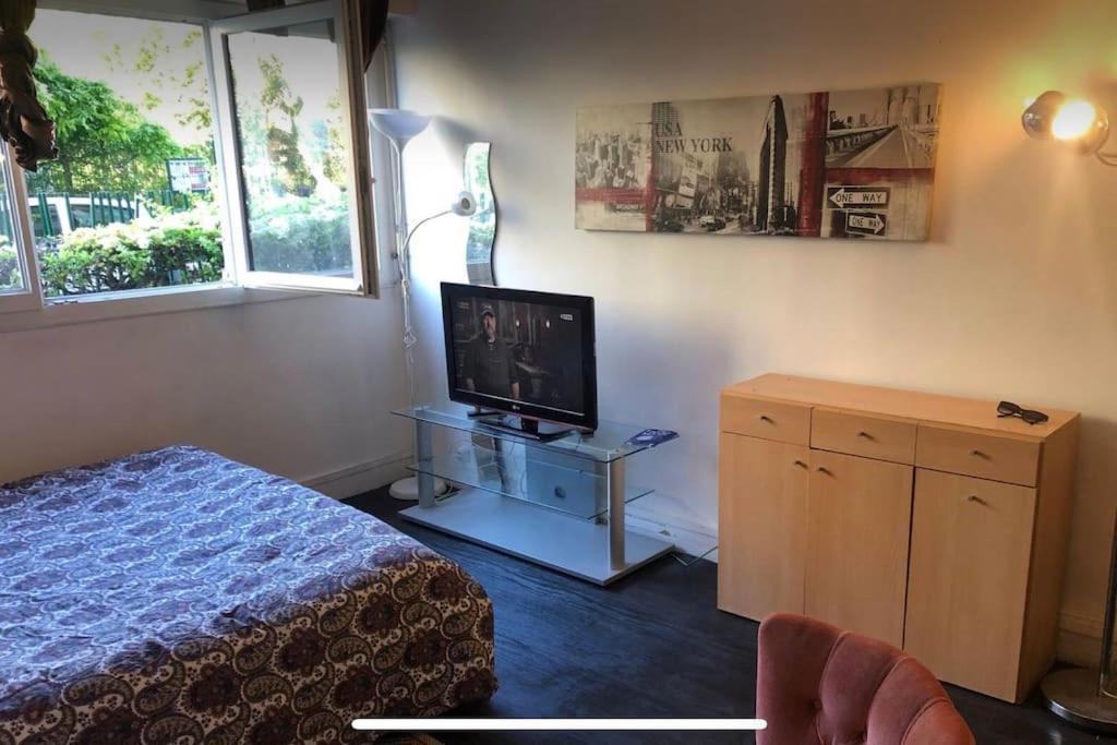 Ferienwohnung Charming Studio At The Heart Of 14 Arrondissement Paris Exterior foto